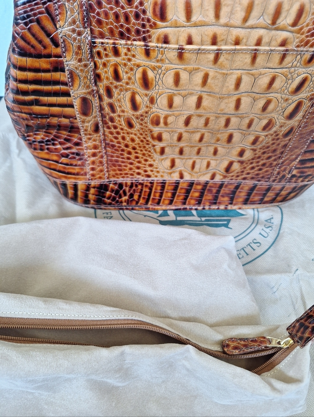 Brahmin Julian Tote Pecan Melbourne Croc Embossed Leather Bucket Bag + Organizer - Picture 7 of 16